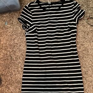 Old Navy black/white striped t shirt dress